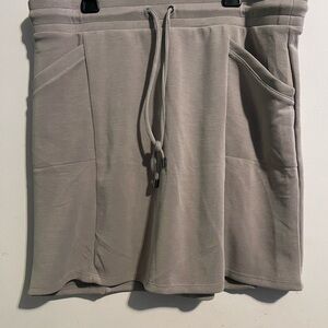 Cable & Gauge Sport Gray‎ Skirt